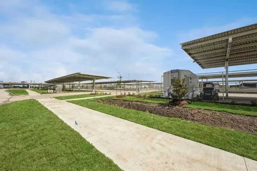 Honey Bee RV exterior