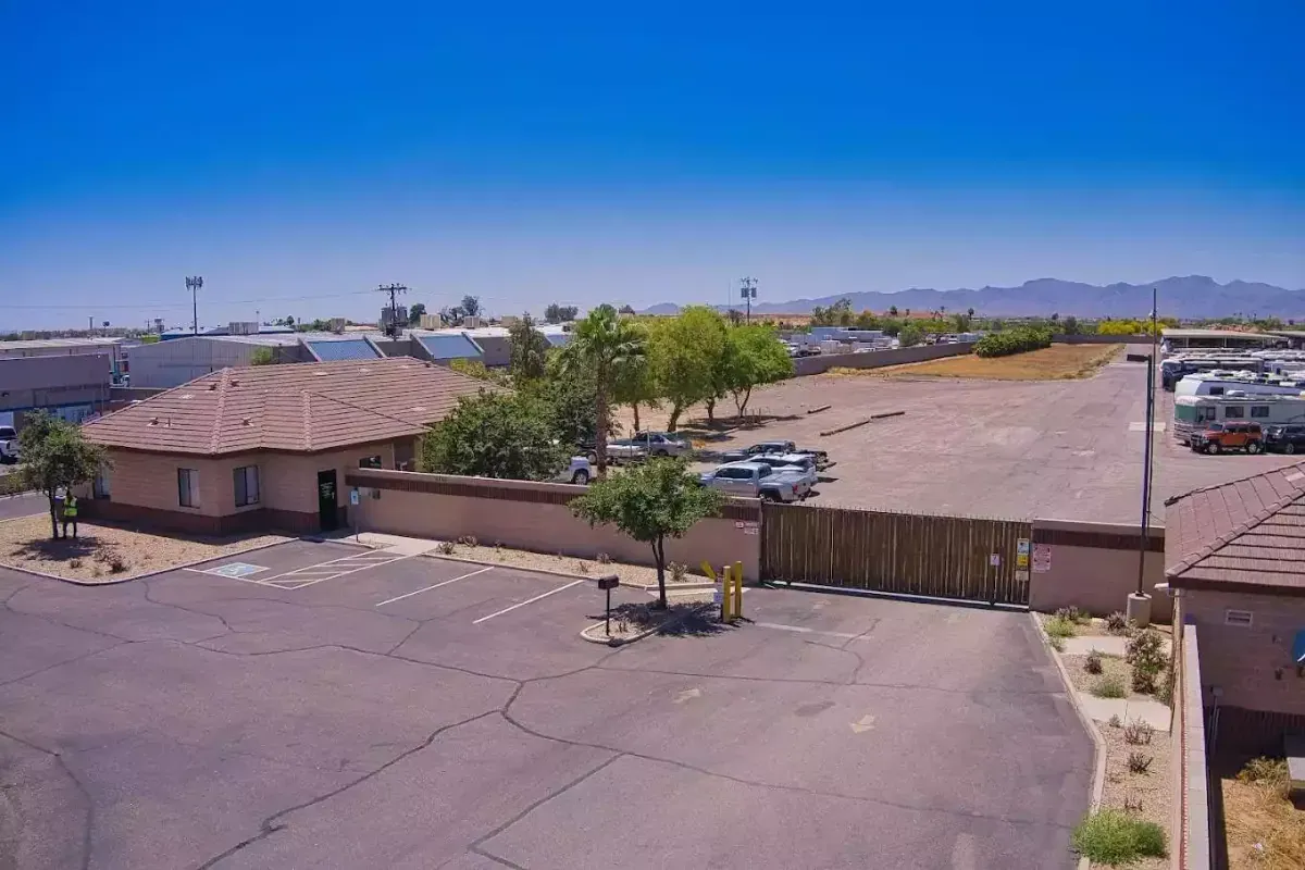 Honey Bee RV in El Mirage gate