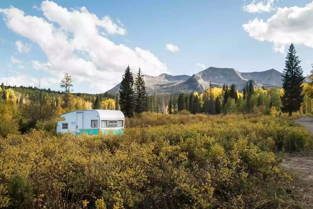 Featured image for Colorado’s Autumn Adventures: RV Trips To Enjoy the Cooler Weather