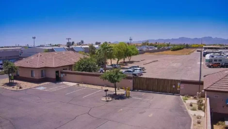 Honey Bee RV in El Mirage gate